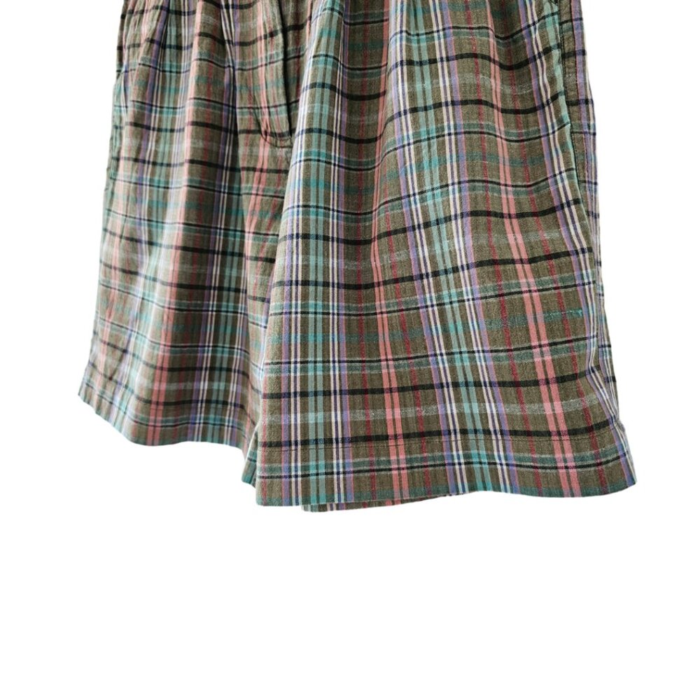 Petite Sophisticate Plaid Shorts | EUC | 6P | Olive Green, Lavender, Coral Multi - Picture 9 of 16
